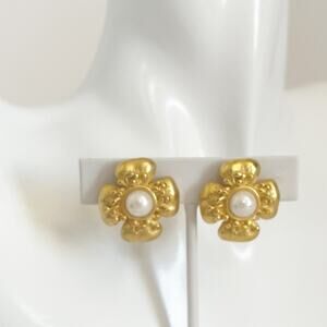 GIVENCHY Vintage Floral Button Gold Toned Faux Pearl Earrings  Clip On